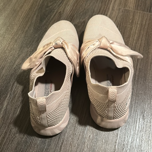 Skechers Pink Bow Sneakers Shoes Flats 8.5 - Picture 4 of 6